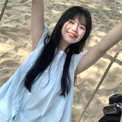 蜜桃女孩